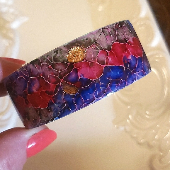 Pink and Purple Jewelry Bundle~ 2 pairs Earrings and a Unique Cuff/Bracelet - Picture 3 of 11